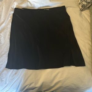 Wilfred size small aritzia silk skirt
